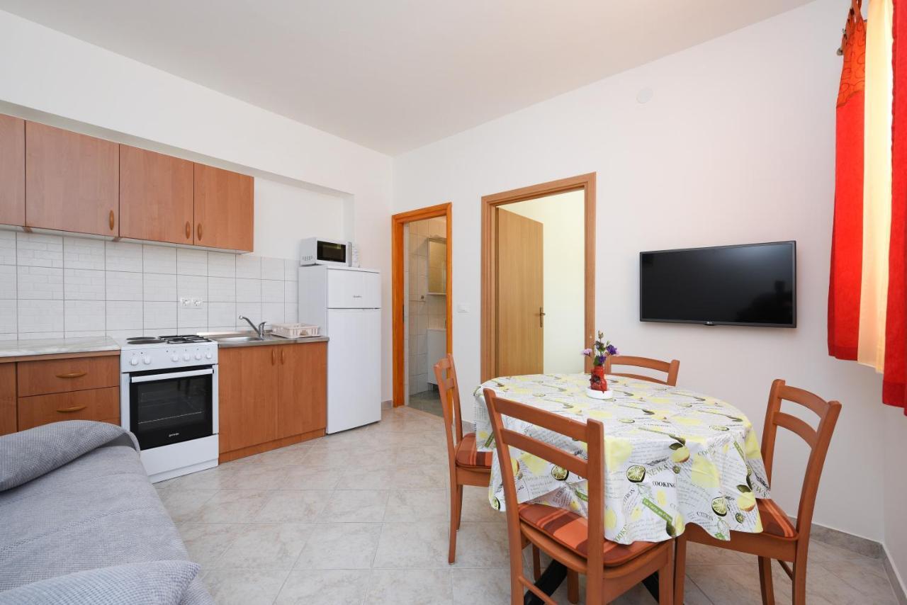 Apartments Sime Petrcane Bagian luar foto