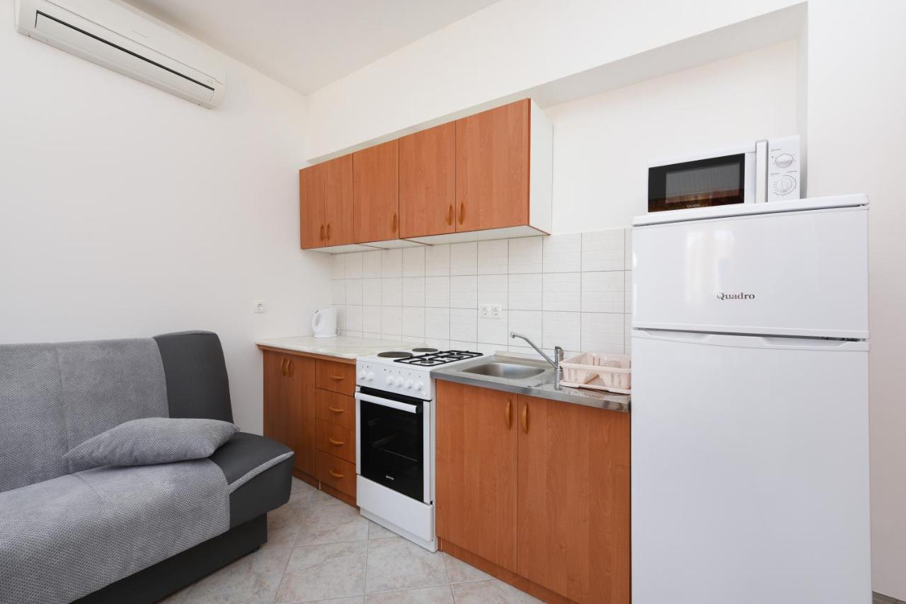 Apartments Sime Petrcane Bagian luar foto